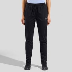 Spodnie damskie ODLO Essential Pants Regular Length. Czarne spodnie sportowe damskie Odlo, s, bez wzorów, z elastanu, trekkingowe. Za 388.45 zł.