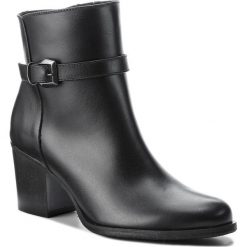 Botki ANN MEX - 8806 01S Czarny. Czarne kozaki damskie Ann Mex, ze skóry, bez obcasa, na obcasie. W wyprzedaży za 219.00 zł.