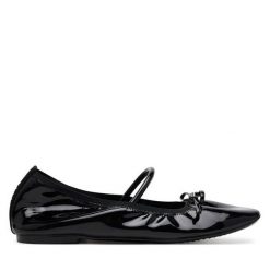 Baleriny DKNY. Czarne baleriny damskie DKNY, bez wzorów, bez obcasa. Za 299.99 zł.