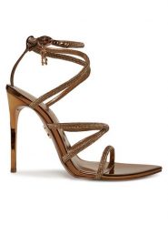 Steve Madden Sandały Sky High SM11003639 Złoty. Żółte sandały damskie Steve Madden, bez wzorów, z materiału, bez obcasa, na szpilce, bez zapięcia. W wyprzedaży za 609.99 zł.