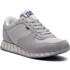 Sneakersy TOMMY JEANS - Casual Sneaker EN0EN00394 Dawn Blue 439. Półbuty damskie marki Tommy Jeans. W wyprzedaży za 369.00 zł.