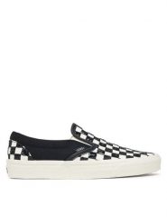 Vans Tenisówki Classic Slip-On VN000D6Y7051te Czarny. Czarne trampki i tenisówki damskie Vans, bez wzorów, z materiału, bez zapięcia. Za 339.99 zł.