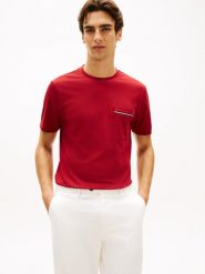 Tommy Hilfiger Koszulka Mężczyźni Bawełna czerwony, M. Czerwone koszulki sportowe męskie Tommy Hilfiger, m, bez wzorów, z bawełny, bez kołnierzyka, bez ramiączek. Za 169.95 zł.