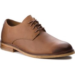 Półbuty CLARKS - Clarkdale Moon 261277887 Dark Tan Lea. Półbuty na co dzień męskie marki Clarks. W wyprzedaży za 299.00 zł.