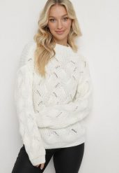 Jasnobeżowy Luźny Sweter w Ozdobny Splot Ujuvertta. Brązowe swetry damskie Born2be, bez wzorów, z dzianiny, eleganckie, bez kołnierzyka, bez ramiączek, bez kaptura. Za 84.99 zł.