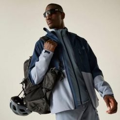 Męska wodoodporna kurtka turystyczna z kapturem Arising IV. Niebieskie kurtki męskie Dare 2b, m, bez wzorów, z materiału, trekkingowe. W wyprzedaży za 562.00 zł.