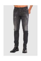 DSQUARED2 Czarne jeansy męskie Cool guy jean, Rozmiar 48. Czarne jeansy męskie Dsquared2. W wyprzedaży za 1,699.99 zł.