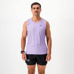 Koszulka Biegowa Trailowa Męska Aero Top. Czarne koszulki sportowe męskie BODYCROSS, na lato, m, bez wzorów, z poliesteru, bez kołnierzyka, bez ramiączek, do biegania. Za 169.99 zł.