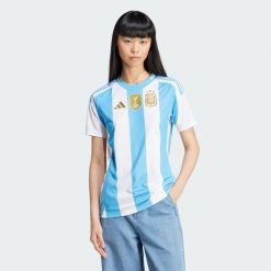 Koszulka Argentina 24 Home. Białe koszulki sportowe damskie Adidas, l, bez wzorów, z materiału, sportowe, bez kołnierzyka. Za 449.00 zł.