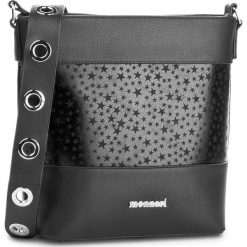 Torebka MONNARI - BAG0450-020 Czarny. Listonoszki damskie marki Monnari. W wyprzedaży za 139.00 zł.