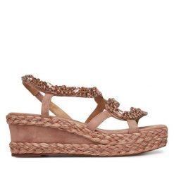 Sandały Alma En Pena. Czerwone sandały damskie Alma en Pena, bez wzorów, bez obcasa, na koturnie, bez zapięcia. Za 449.99 zł.
