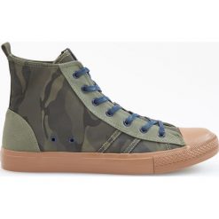 Trampki moro za kostkę - Khaki. Trampki męskie marki Converse. W wyprzedaży za 49.99 zł.