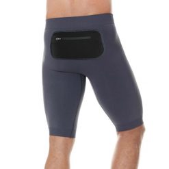 Spodnie do biegania 1/2 z czarną kieszenią męskie Brubeck RUNNING FORCE. Czarne legginsy sportowe męskie Brubeck, m, bez wzorów, z elastanu, do biegania. Za 106.24 zł.