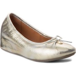 Półbuty KAZAR - Nella 32115-01-13 Gold. Półbuty damskie marki Kazar. Za 369.00 zł.