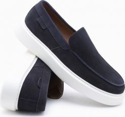 Ombre Męskie półbuty slip on na grubej podeszwie - granatowy V4 OM-FOCS-0152 41. Niebieskie półbuty na co dzień męskie Ombre, bez zapięcia. Za 119.99 zł.