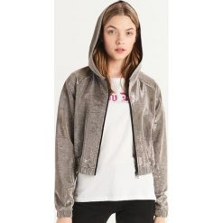 Błyszcząca bluza z kapturem - Srebrny. Bluzy damskie marki Sinsay. Za 59.99 zł.
