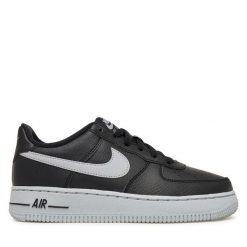 Sneakersy Nike. Czarne trampki i tenisówki chłopięce Nike, bez wzorów, bez zapięcia. Za 419.99 zł.