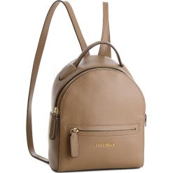 Plecak COCCINELLE - CF8 Clementine Soft E1 CF8 54 01 01 Taupe N75. Brązowe plecaki damskie Coccinelle, ze skóry. W wyprzedaży za 799.00 zł.