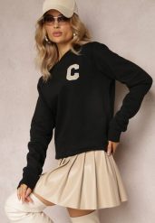 Czarna Bluza z Naszywką o Fasonie Zakładanym Przez Głowę Esemia. Czarne bluzy damskie Renee, l, z aplikacjami, z dzianiny, bez kaptura. Za 84.99 zł.