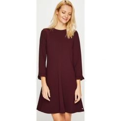 Tommy Hilfiger - Sukienka. Brązowe sukienki damskie Tommy Hilfiger, l, bez wzorów, z dzianiny, casualowe, bez kołnierzyka, bez ramiączek. W wyprzedaży za 299.90 zł.
