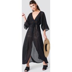 NA-KD Boho Sukienka-płaszcz z szyfonu - Black. Płaszcze damskie marki NA-KD Boho. W wyprzedaży za 80.97 zł.