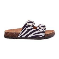 Inna Klapki Damskie Z Klamrami Zebra białe. Białe klapki damskie bez wzorów, ze skóry, casualowe, bez obcasa. Za 108.68 zł.