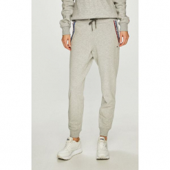 Tommy Hilfiger - Spodnie. Spodnie materiałowe damskie marki Tommy Hilfiger. Za 399.90 zł.