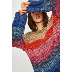Medicine - Sweter Graphic Sensuality. Swetry damskie marki MEDICINE. W wyprzedaży za 59.90 zł.