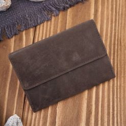 Paolo Peruzzi Portfel damski skórzany we wzory geometryczne mały vintage brązowy RFID T-112-HBR. Brązowe portfele damskie Paolo Peruzzi, bez wzorów. Za 96.08 zł.