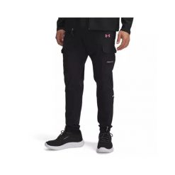 Spodnie dresowe Under Armour TECH UTILITY WOVEN. Czarne spodnie sportowe męskie Under Armour, s, bez wzorów, z dresówki, na fitness i siłownię. Za 345.15 zł.