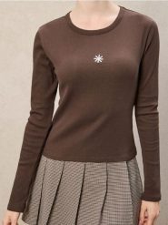 Koszulka z długimi rękawami - brązowy. Brązowe t-shirty damskie Sinsay, l, bez wzorów, bez kołnierzyka. Za 25.99 zł.