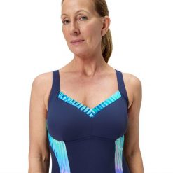 Strój kąpielowy damski Speedo Pt Lunaelustre 1Pc. Niebieskie kostiumy jednoczęściowe damskie Speedo, bez wzorów, z materiału, eleganckie, do pływania. Za 351.99 zł.