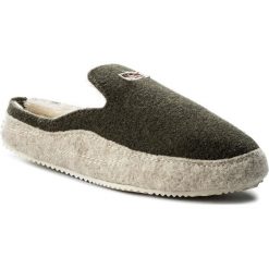 Kapcie NAPAPIJRI - Misan 15798159 Dark Olive N730. Zielone kapcie damskie Napapijri, z materiału. W wyprzedaży za 159.00 zł.