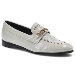 Lordsy damskie Lamanti, naturalna skóra licowa o lakierowanym wykończeniu z paskiem na podbiciu z metalowym łańcuchem metalowymi detalami oraz niską. Szare półbuty damskie LAMANTI, bez wzorów, ze skóry, biznesowe, bez obcasa, na płaskiej podeszwie, bez zapięcia. Za 279.00 zł.