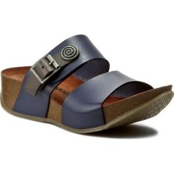 Klapki DR. BRINKMANN - 700959 Blau 5. Niebieskie klapki damskie Dr. Brinkmann, ze skóry. W wyprzedaży za 179.00 zł.