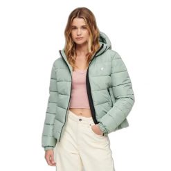 Damska kurtka z kapturem Superdry Spirit Sports. Zielone kurtki damskie Superdry., s, bez wzorów, z puchu, z kapturem. Za 420.00 zł.