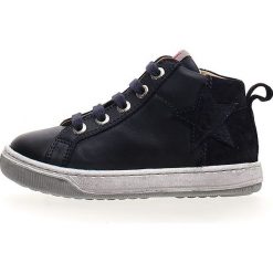Skórzane sneakersy "Length" w kolorze granatowym. Trampki i tenisówki chłopięce marki bonprix. W wyprzedaży za 229.95 zł.