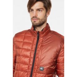 Kurtka zimowa męska Quiksilver Release pikowana. Brązowe kurtki męskie Quiksilver, na zimę, l, bez wzorów, z poliamidu, sportowe, bez kaptura. Za 468.00 zł.