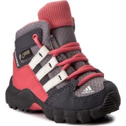 Śniegowce adidas - Terrex Mid GTX I GORE-TEX S76932 Tragre/Cwhite/Tacpnk. Buty zimowe dziewczęce marki Adidas. W wyprzedaży za 199.00 zł.