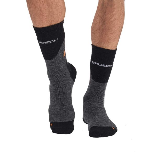 Skarpety trekkingowe męskie wełniane Brubeck Trekking Merino. Brązowe skarpety męskie Brubeck, bez wzorów, z elastanu. Za 73.49 zł.