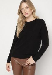 Czarny Sweter Ozdobiony Motywem Serc Unisae. Czarne swetry damskie Born2be, l, bez wzorów, z jeansu, bez kołnierzyka, bez ramiączek, bez kaptura. Za 79.99 zł.