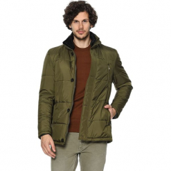Kurtka w kolorze khaki. Brązowe kurtki męskie marki AVVA, Dewberry, na zimę. Za 489.95 zł.
