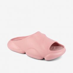 Klapki damskie Coqui. Czerwone klapki damskie Coqui, bez wzorów. Za 141.99 zł.