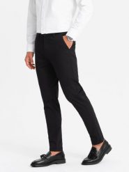 Jednolite męskie spodnie chinosy SLIM FIT – czarne V5 OM-PACP-0183 - XL. Czarne eleganckie spodnie męskie Ombre Clothing, l, z aplikacjami, z bawełny. Za 125.99 zł.