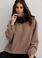 Damska bluza oddychająca z futerkową podszewką Polar Fleece Long Sleeve brązowa. Brązowe bluzy damskie Aim'n, l, z aplikacjami, z materiału, bez kaptura. Za 508.00 zł.