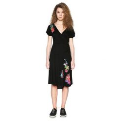 Desigual Kobiety Ubierają Kamizelka Asha 18Swvkc4 2000 (Rozmiar S). Sukienki damskie marki Desigual. W wyprzedaży za 177.00 zł.