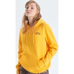 Bluza hoodie z kapturem - Żółty. Bluzy damskie Cropp. Za 79.99 zł.