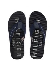 Tommy Hilfiger Japonki Massage Beach Sandal FM0FM06006 Granatowy. Niebieskie klapki męskie Tommy Hilfiger, z materiału. Za 189.99 zł.