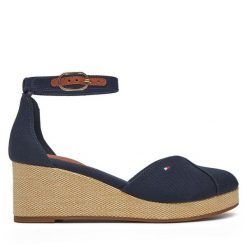 Espadryle Tommy Hilfiger. Niebieskie sandały damskie Tommy Hilfiger, bez wzorów, bez obcasa, bez zapięcia. Za 249.99 zł.