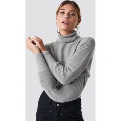 NA-KD Sweter z dzianiny z wywijanym golfem - Grey. Swetry damskie marki NA-KD. Za 121.95 zł.